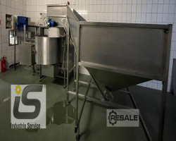 Maschine:   Produktionslinie zum Verpacken von Säften