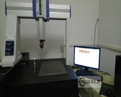 Maschine: MITUTOYO Crysta Plus M544 Koordinatenmessmaschinen