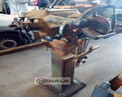 Maschine: PRIMULTINI  Hobelmesserschärfmaschinen