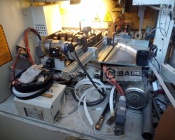 Maschine: IDM ACTIVA GP-R2 Kantenleimmaschinen