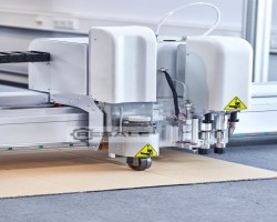 Maschine: EXPERT INTERNATIONAL cut expert ecocam 2 CNC Schneidcutter / Messer Cutter