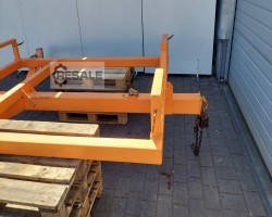 Maschine: LHS Y T 2.1 Y-Krantraverse mit variablen Ketten