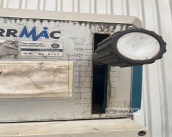 Maschine: SERRMAC TCO 28 Säulenbohrmaschinen