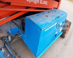 Maschine: UPRIGHT SL26SL Gelände Scherenarbeitsbühne mit Neigungsausgleich