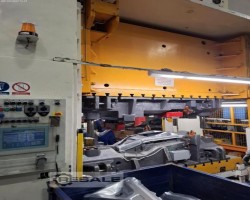 Maschine: NIDEC ARISA S-2-500-240-120-FD Mechanische Pressen