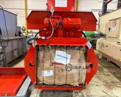 Maschine: PRESTO CC 30 V Ballenpressen