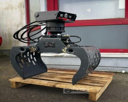 Maschine: U HGR50 with Rotator MS01 Sortiergreifer