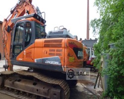 Maschine: DOOSAN CRAWLER EXCAVATOR DX 235 LC-5 Kettenbagger
