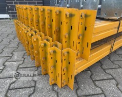 Maschine: META (THYSSEN) MULTIPAL S Länge: 22,37lfm./ 2200x1100mm Palettenregale
