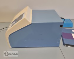 Maschine: THERMO SCIENTIFIC Multiskan GO Mikroplattenspektrophotometer 200 bis 1000 nm UV/VIS