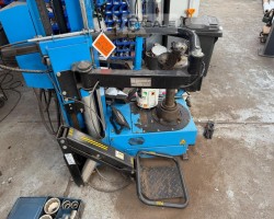 Maschine: RAVAGLIOLI u Reifen-Montiermachine
