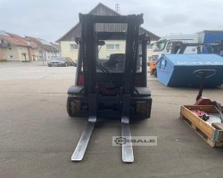 Maschine: LINDE H30T Triplex 