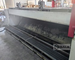 Maschine: BEHRINGER LPS 40-4 Vertikalbandsägen