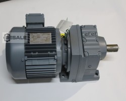 Maschine: SEW R47 D190S4 Getriebemotor