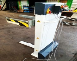 Maschine: KLB Lifter 1000 elektrisches Kistenhubgerät, Kistenheber
