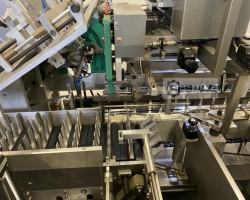 Maschine: UHLMANN C100 LB Flaschen / Blister Faltschachtelkartonierer