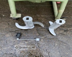 Maschine:  FD 622/ 4D Restbrotzerkleinerer Küchenkutter