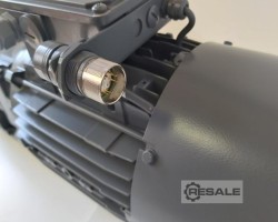 Maschine: LENZE G50BB124MHAR2C, 401r/min, 68Nm Kegelradgetriebemotor,