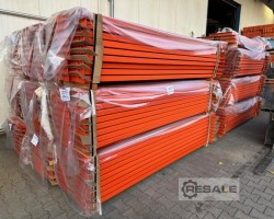 Maschine: BLT ca. 100,16 lfm, H: 450cm, Palettenregale