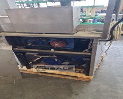 Maschine: LIDE PET BOTTLE CAPPER 8 - HEAD Verschliesser