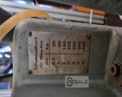 Maschine: PECO LA 40 Punktschweissmaschinen