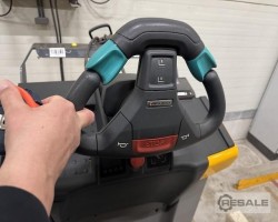 Maschine: JUNGHEINRICH ECE 220/225 