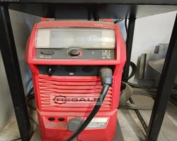 Maschine: KAWASAKI BA006L Roboterschweisszellen