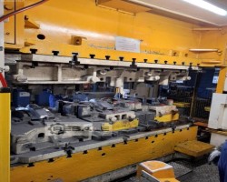 Maschine: ARISA S-2-630-240-120-LD Mechanische Pressen