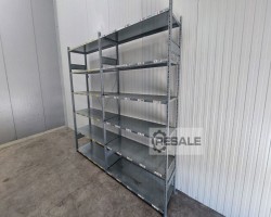 Maschine: SSI SCHäFER R3000 KISTENR Regallänge: 3,29 lfm. Fachbodenregale