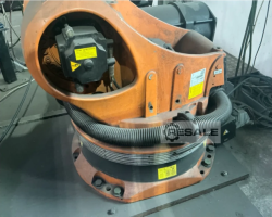 Maschine: KUKA KR210 Industrieroboter