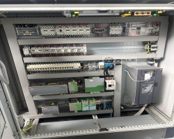Maschine: UNILOY MILACRON UMA 12 SH EZ SECO2 D-Saugblasformmaschine