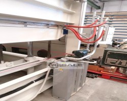 Maschine: ORMAMACCHINE NPC Furnierpressen