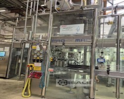 Maschine: DIVERSE u Complete PET Bottle Filling Line