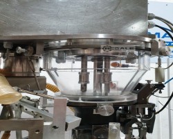 Maschine: HARRO HöFLIGER BRT II 120 L 4-Rand-Siegelbeutelmaschinen