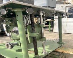 Maschine: HAMBA 2400 Abfüll- und Verschliessmaschinen