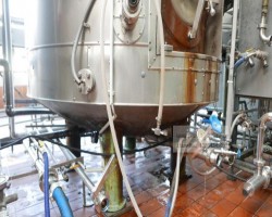 Maschine:  Sektdrucktank 8.000 Ltr. 8 bar Lagertanks