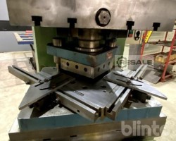 Maschine: STENHOJ 25T TE Einständerpressen