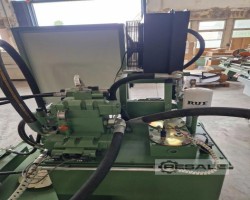 Maschine: RUF 400 Brikettierpressen