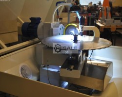 Maschine:  3000 B Kreissägeblatt-Schleifmaschinen