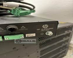 Maschine: HPE OfficeConnect 1950 Switches mit Netzteilen