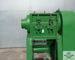 Maschine: PRAT  Brechermühle mit Schaufeln