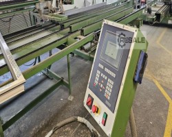 Maschine: URBAN AKS 6110 + SV 494 Schweiß- und Eckenreinigungslinie