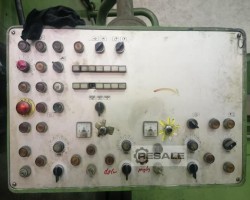 Maschine: DROOP FGS 130 Vertikalfräsmaschinen