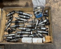 Maschine: SORALUSE TL-25 CNC Bettfräsmaschinen