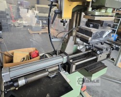 Maschine: GIULIANELLI GPU-S halbautomatische Heissprägepresse