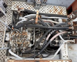 Maschine: HITACHI-MANTSINEN EX1200 - 140 RHC Mobiler Bagger für das Entladen von Billet-Schiffen