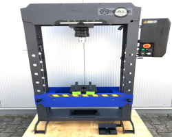 Maschine: KAISER Press 50to Kaiser-  -Ausstellungsmaschine