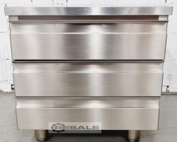 Maschine: KöHLER AT 500 Arbeitstische