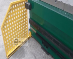 Maschine: DURENDUS 300 T Biege- und Richtpressen