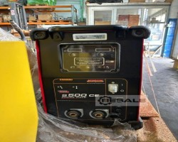 Maschine: FANUC M-710iC/12L Roboterschweisszellen